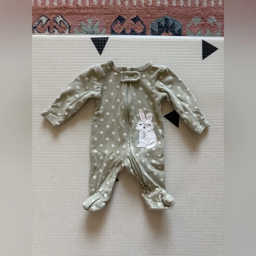 Carter’s|Baby girl Sage green ditsy floral with Bunny One Piece,footsies•••